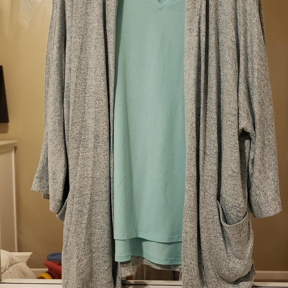 Cardigan - Picture 2 of 2